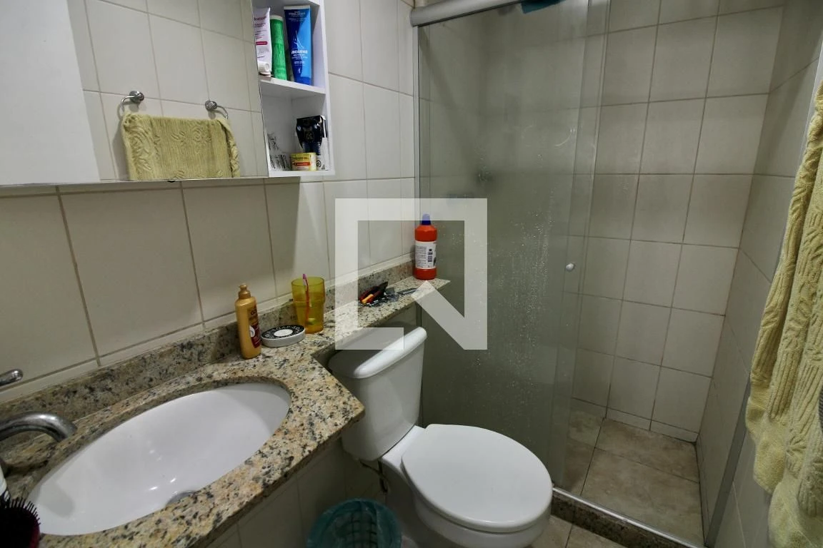 Furnished 2-bedroom apartment with 2 bathrooms — photo 33