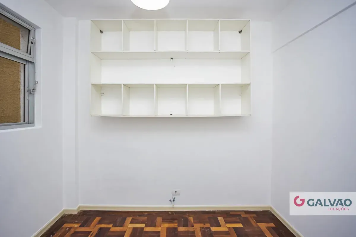 Unfurnished 3-bedroom apartment with 1 bathroom and no parking — photo 9