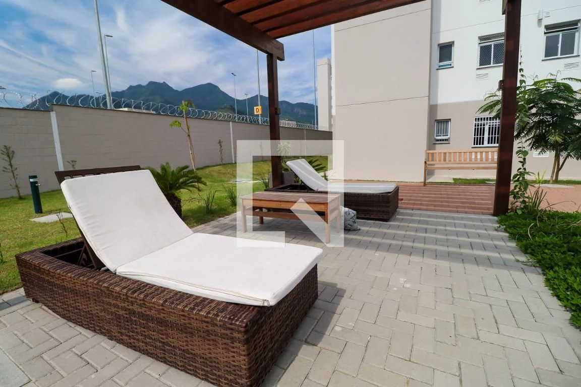 Furnished apartment, 50 m², with a glass-enclosed balcony — photo 40