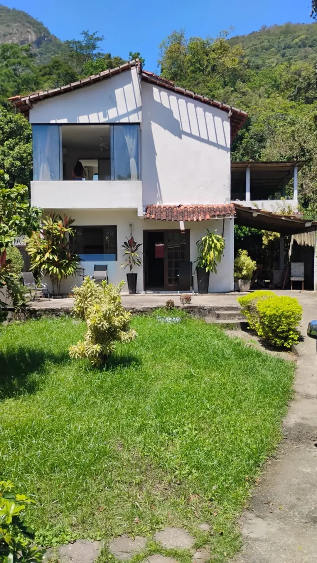 Furnished house with 2 bedrooms and an open kitchen — photo 2
