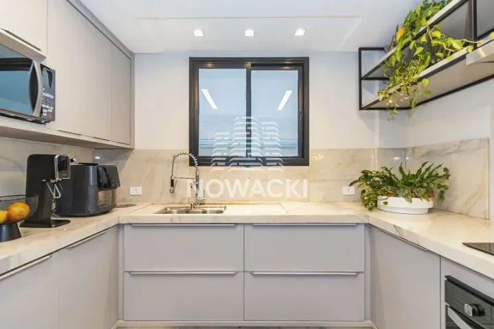 House with 4 bedrooms and 356 m² with integrated kitchen — photo 11