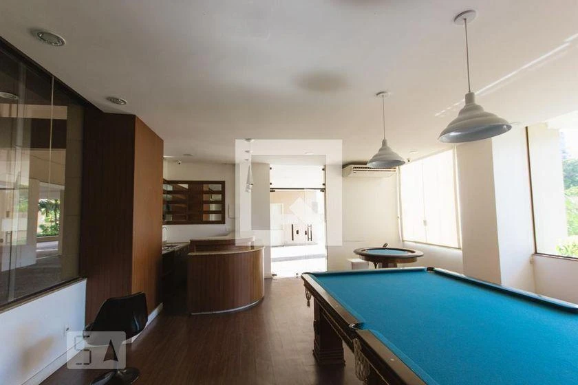 3-bedroom apartment in a building with a gym — photo 44