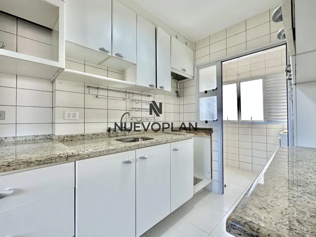 3-bedroom apartment with 1 suite, 2 bathrooms and parking — photo 11