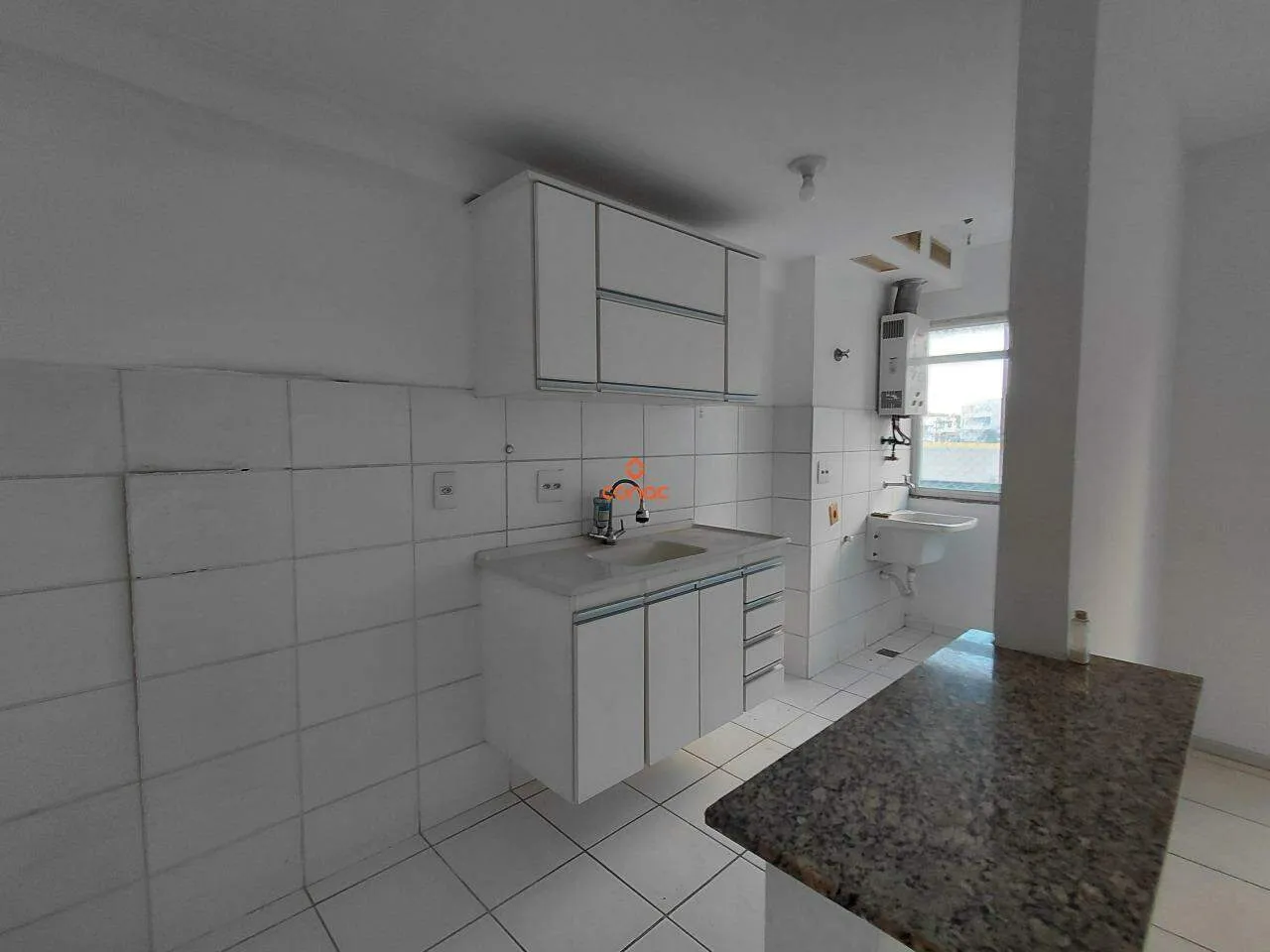 2-bedroom apartment in a building with a gym — photo 5