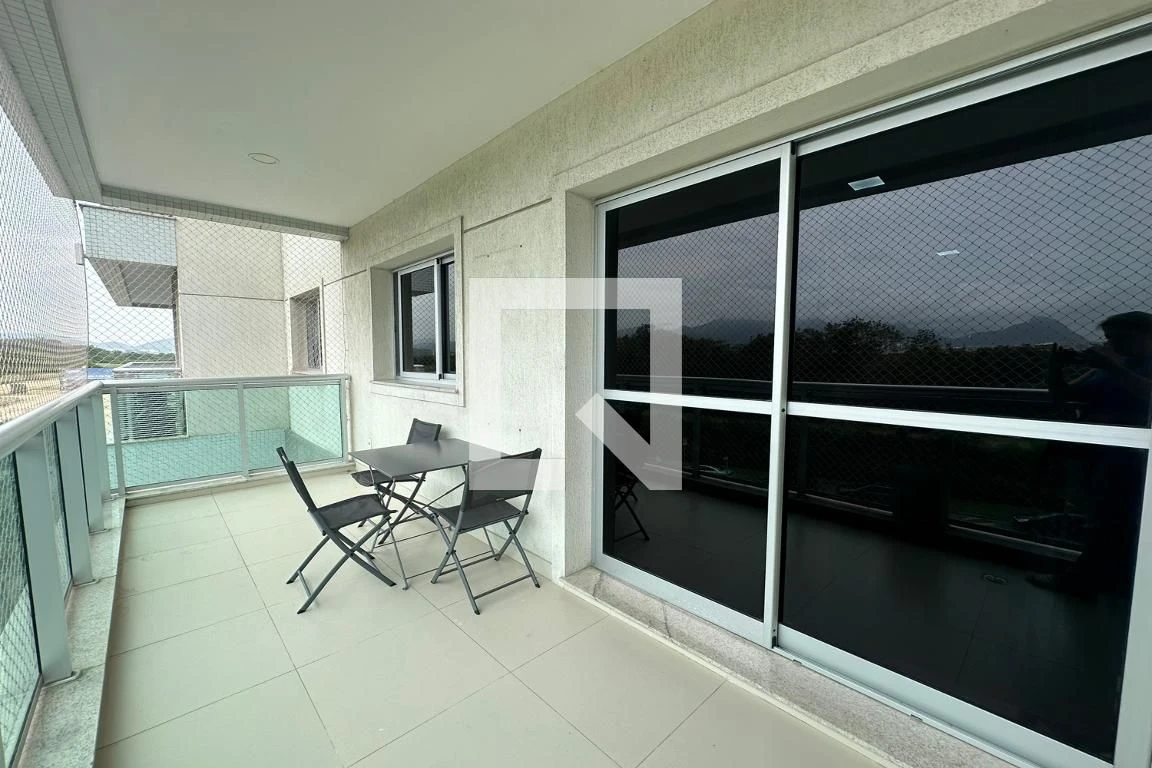 Apartamento mobiliado com 2 quartos e varanda — photo 20