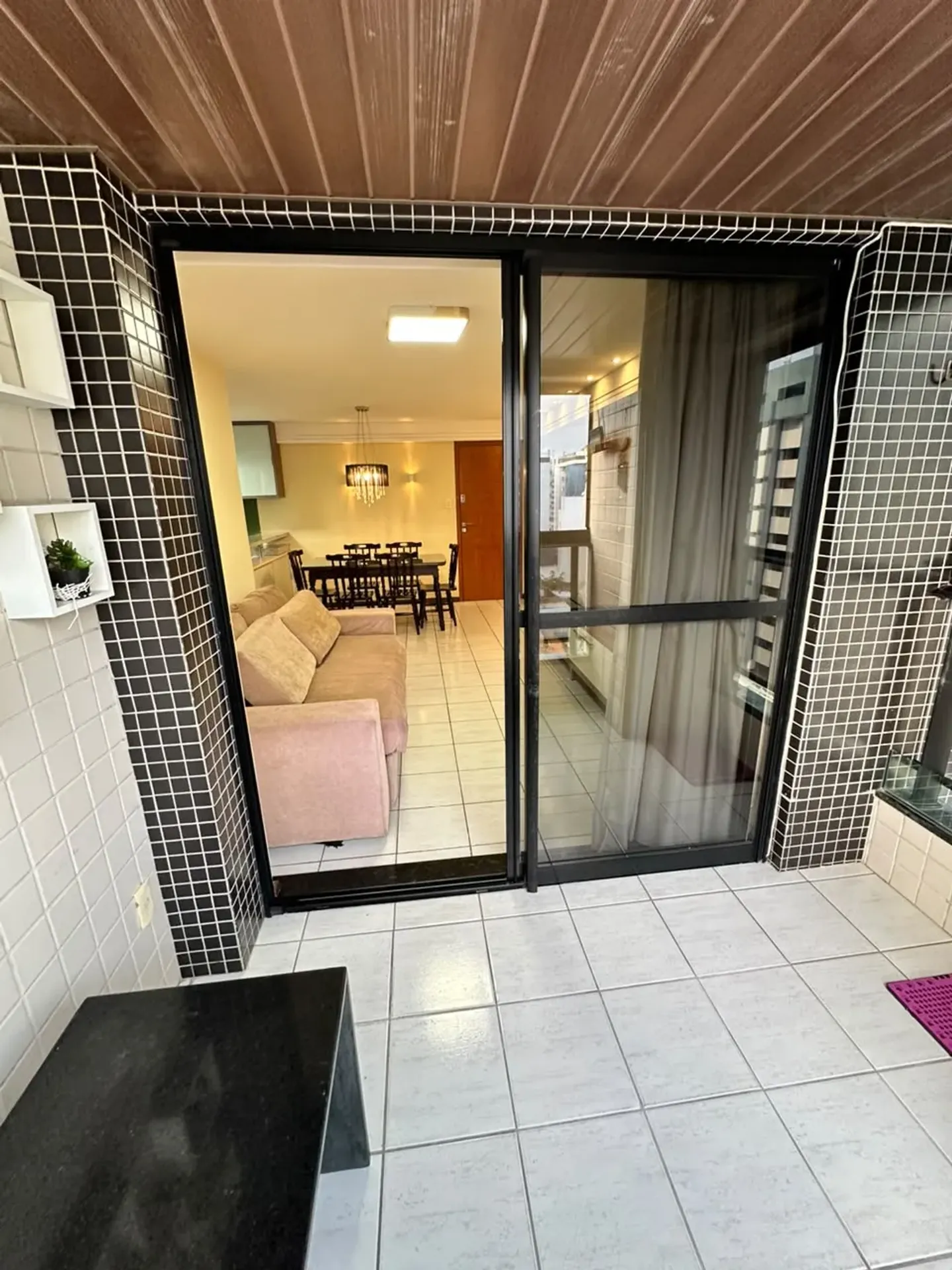 Apartamento mobiliado com cozinha americana e varanda — photo 10