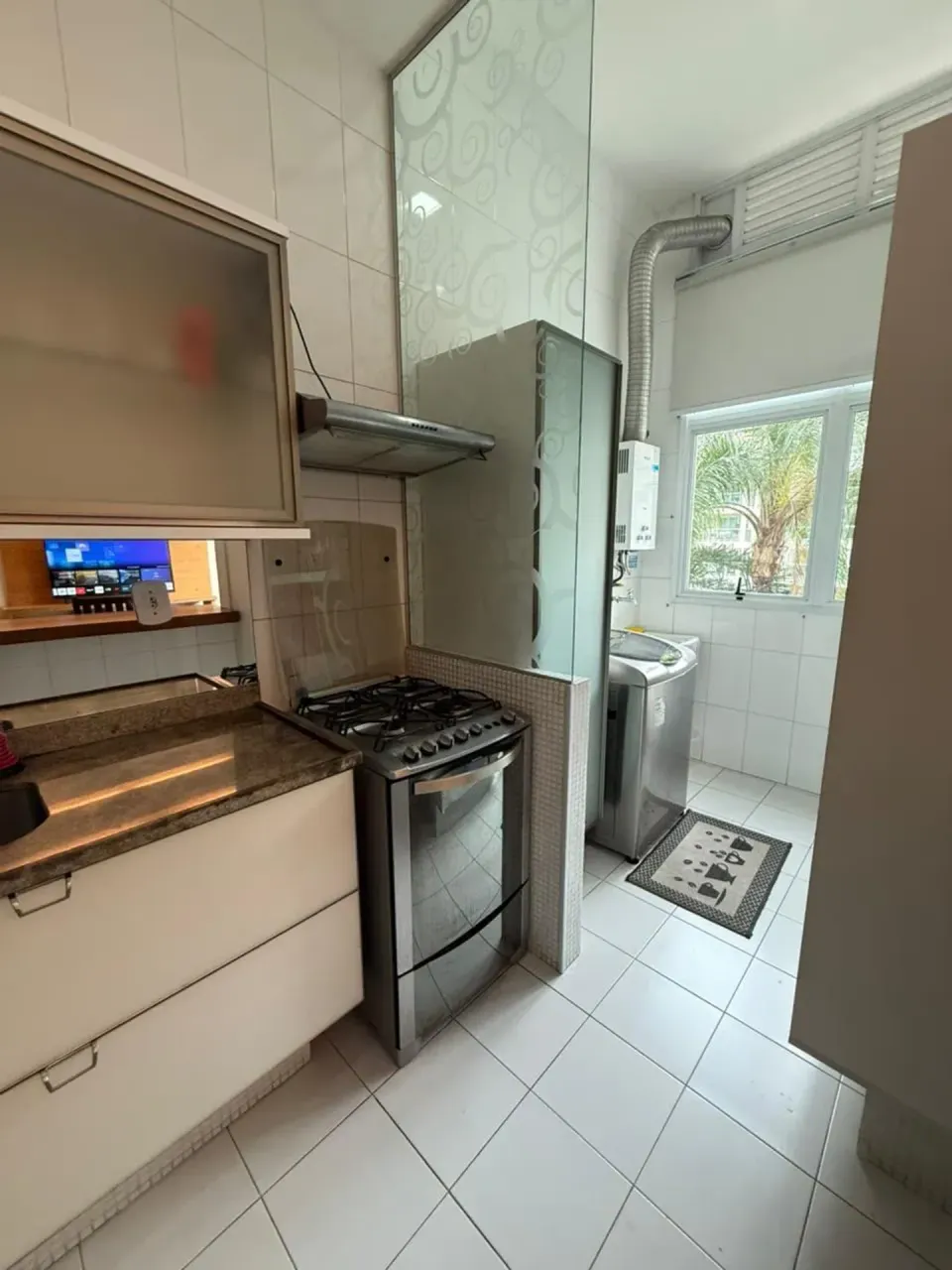 Furnished 1-bedroom apartment with 2 bathrooms — photo 7