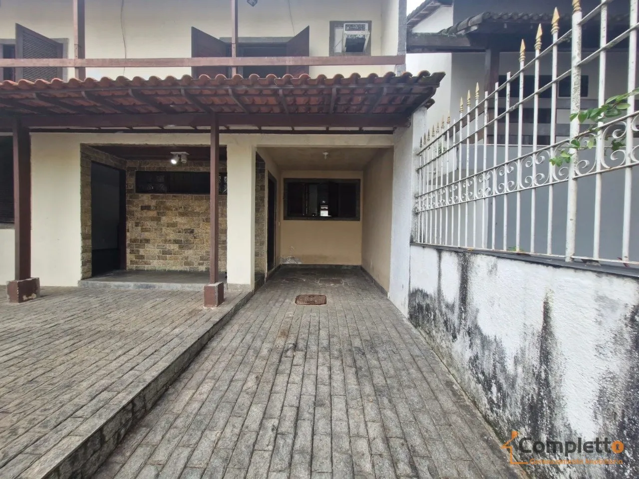 Casa de 220 m² con balcón gourmet y bañera — photo 6