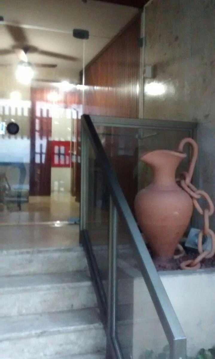 Квартира з 3 спальнями та дерев'яною підлогою або ламінатом — photo 43