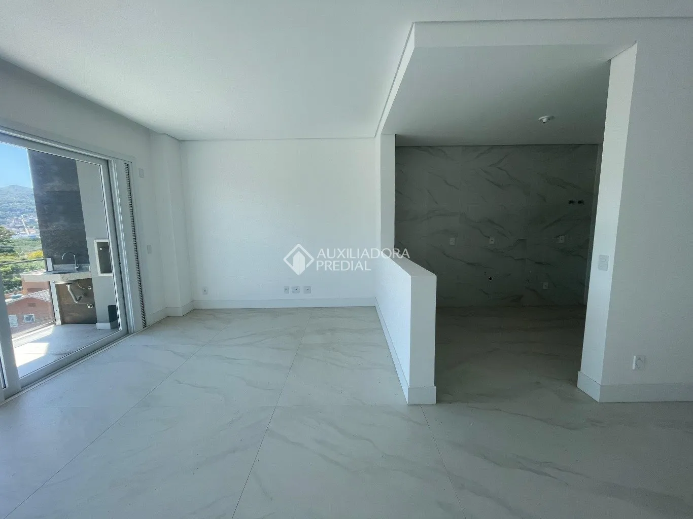 3-bedroom apartment with 159 m² and 2 parking spaces — photo 34