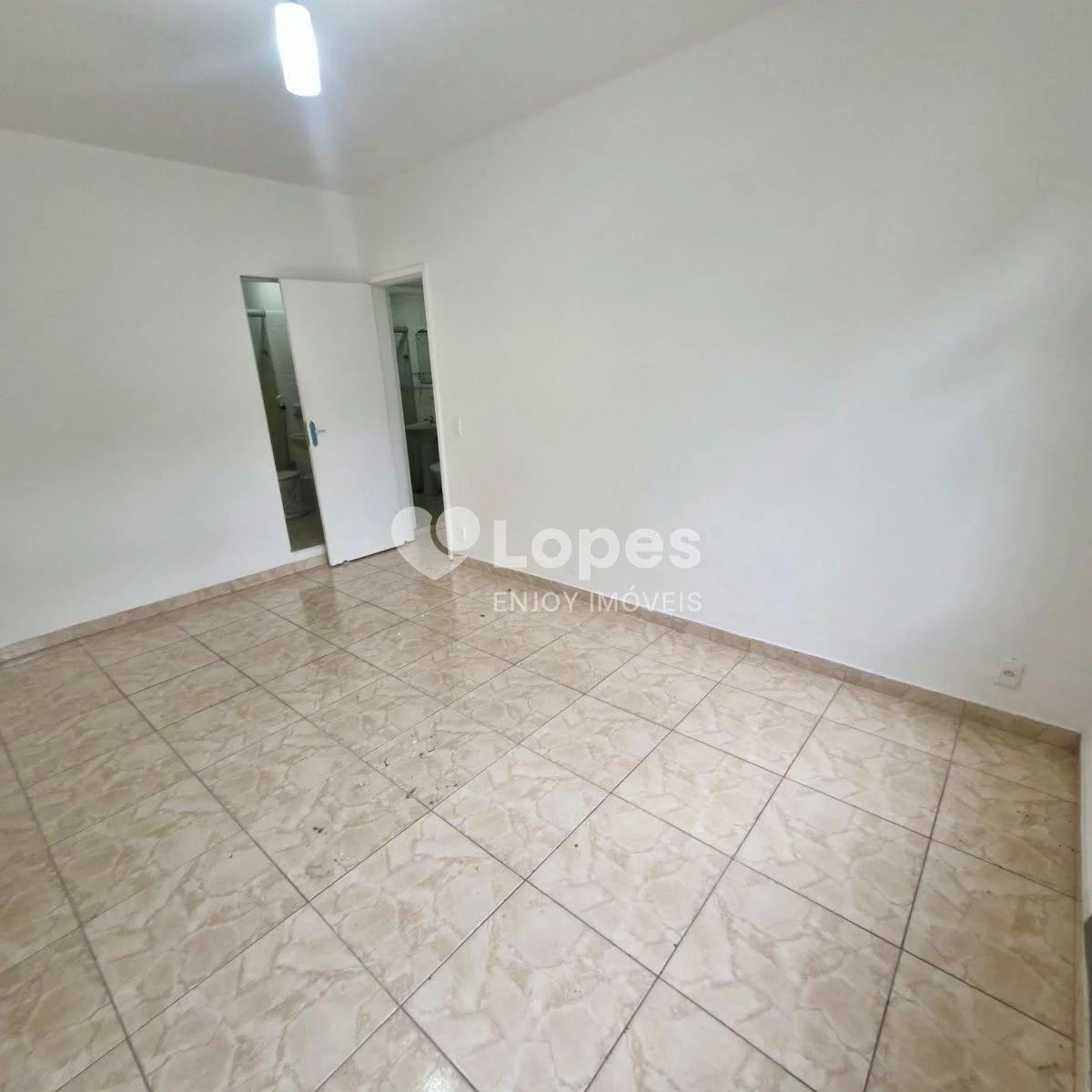 2-bedroom apartment, 1 with its own bathroom, 80 m² — photo 11