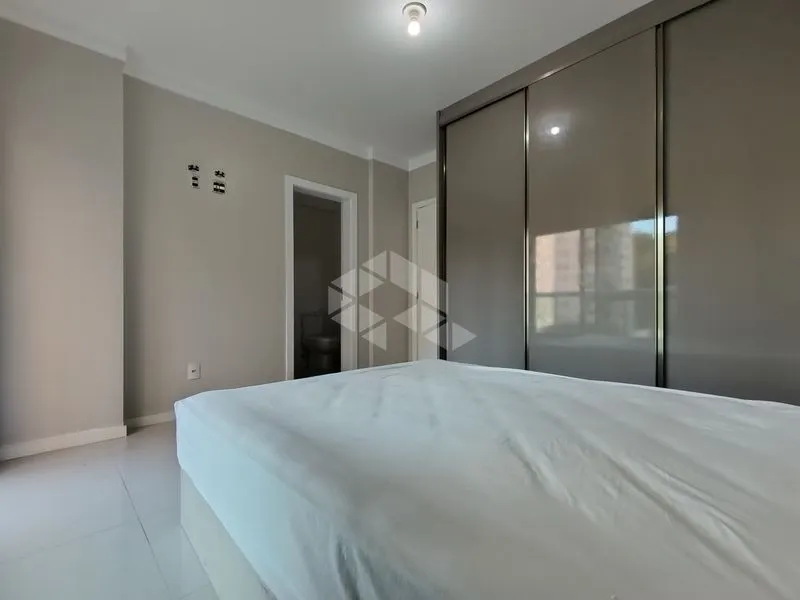 Mountain view in a 4-bedroom apartment, 150 m² — photo 39