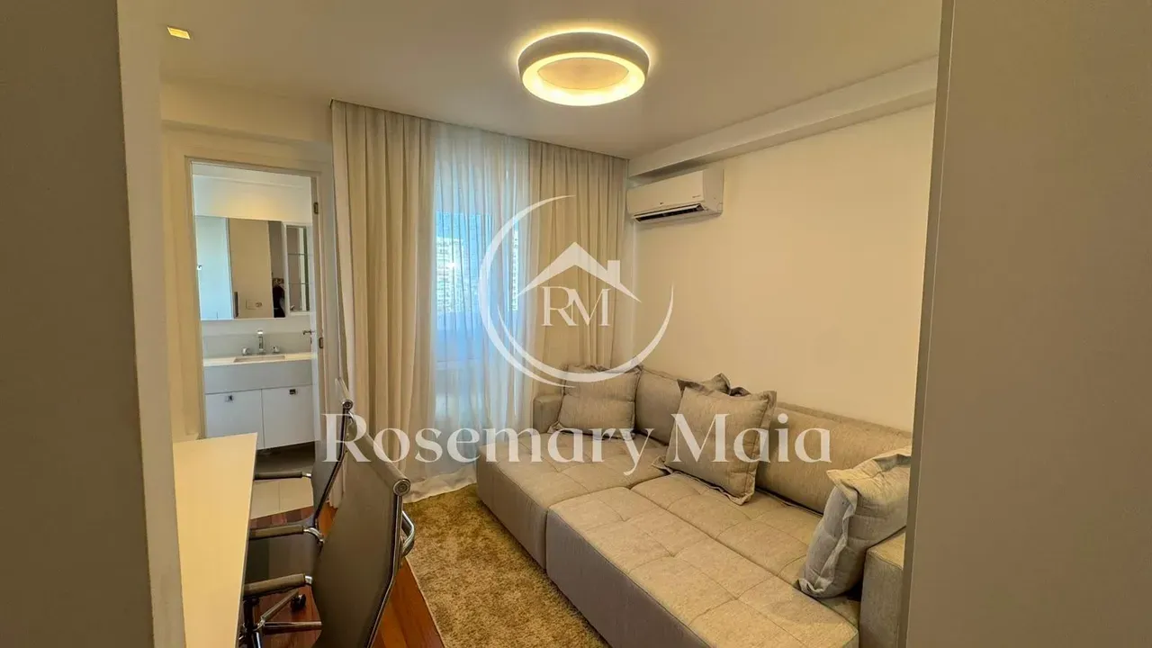179 m² apartment with 3 bedrooms and 3 parking spaces — photo 51