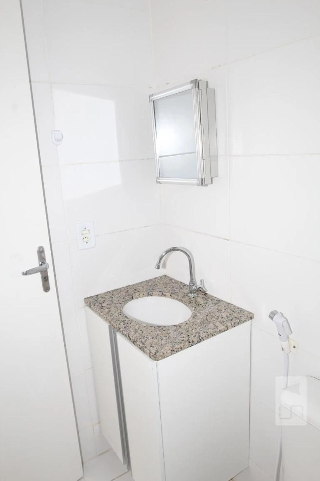 2-bedroom apartment in a building with a pool — photo 32