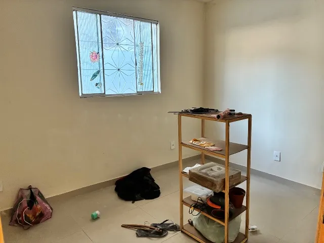 House with 2 bedrooms, 1 bath and 2 parking spaces — photo 4