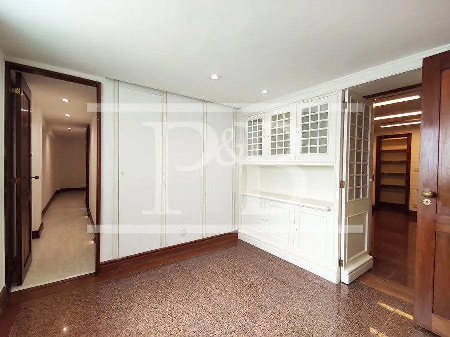 Apartamento com 4 dormitórios e closet tipo walk-in — photo 32