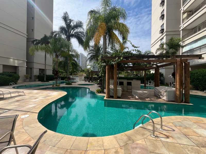 Furnished 2-bedroom apartment with private barbecue — photo 4