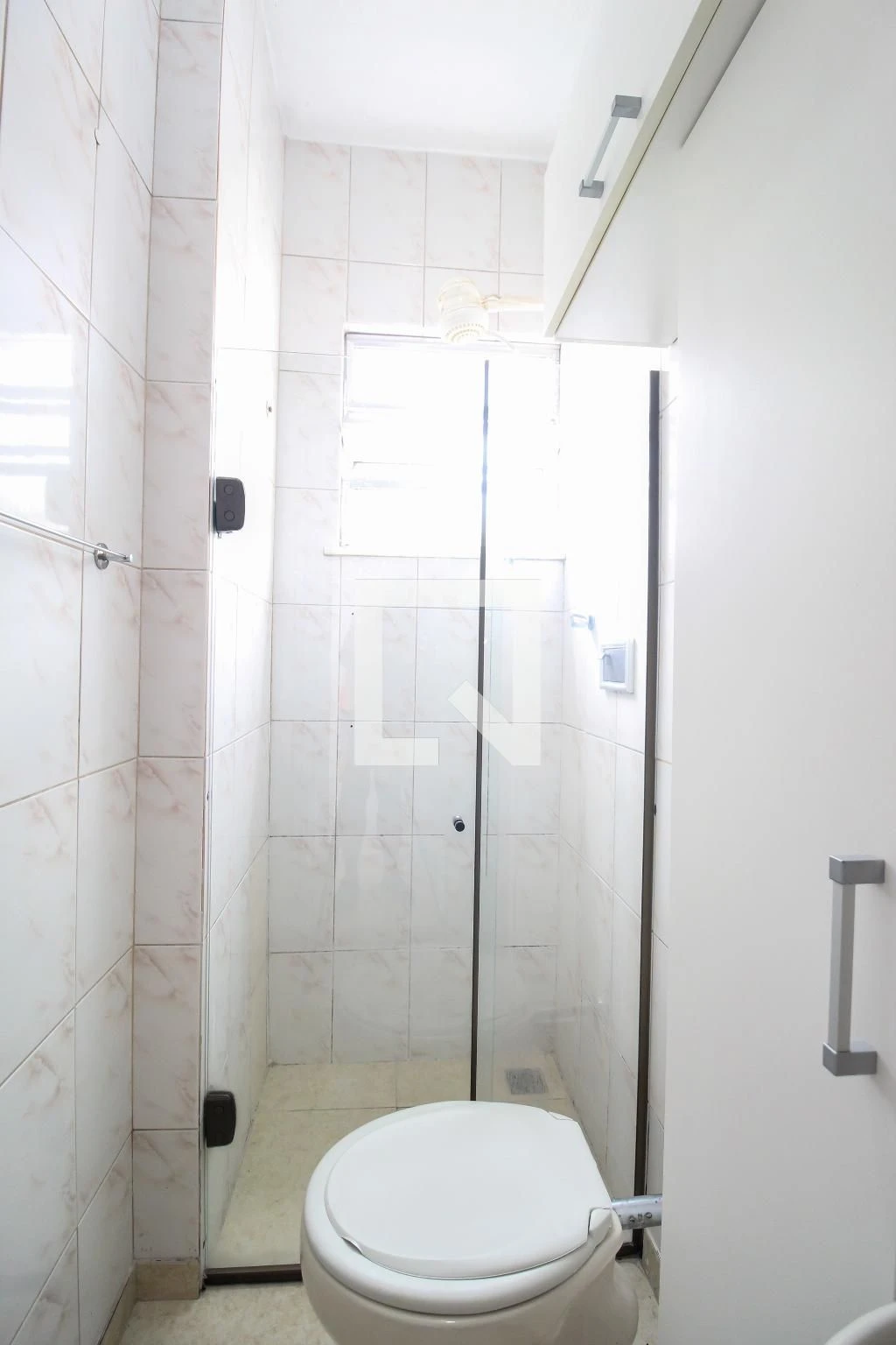 Unfurnished 1-bedroom apartment with a private BBQ area — photo 24
