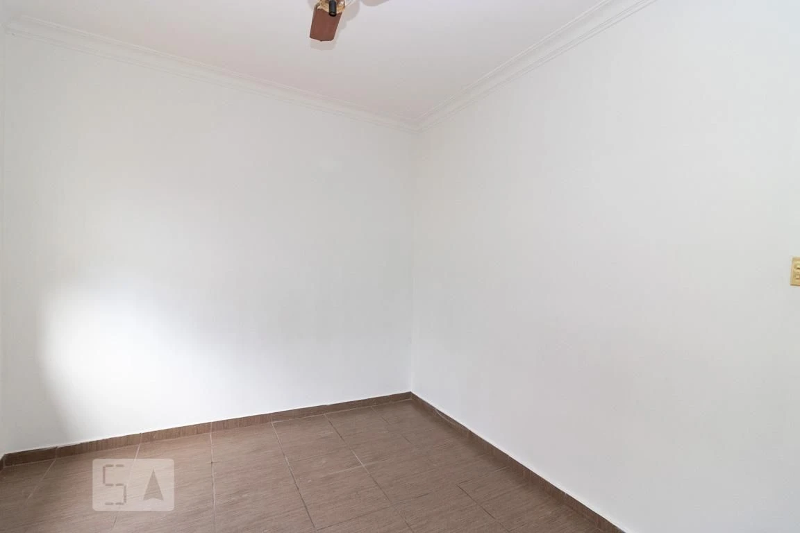 4-bedroom house with closed kitchen, 3 baths and parking — photo 32