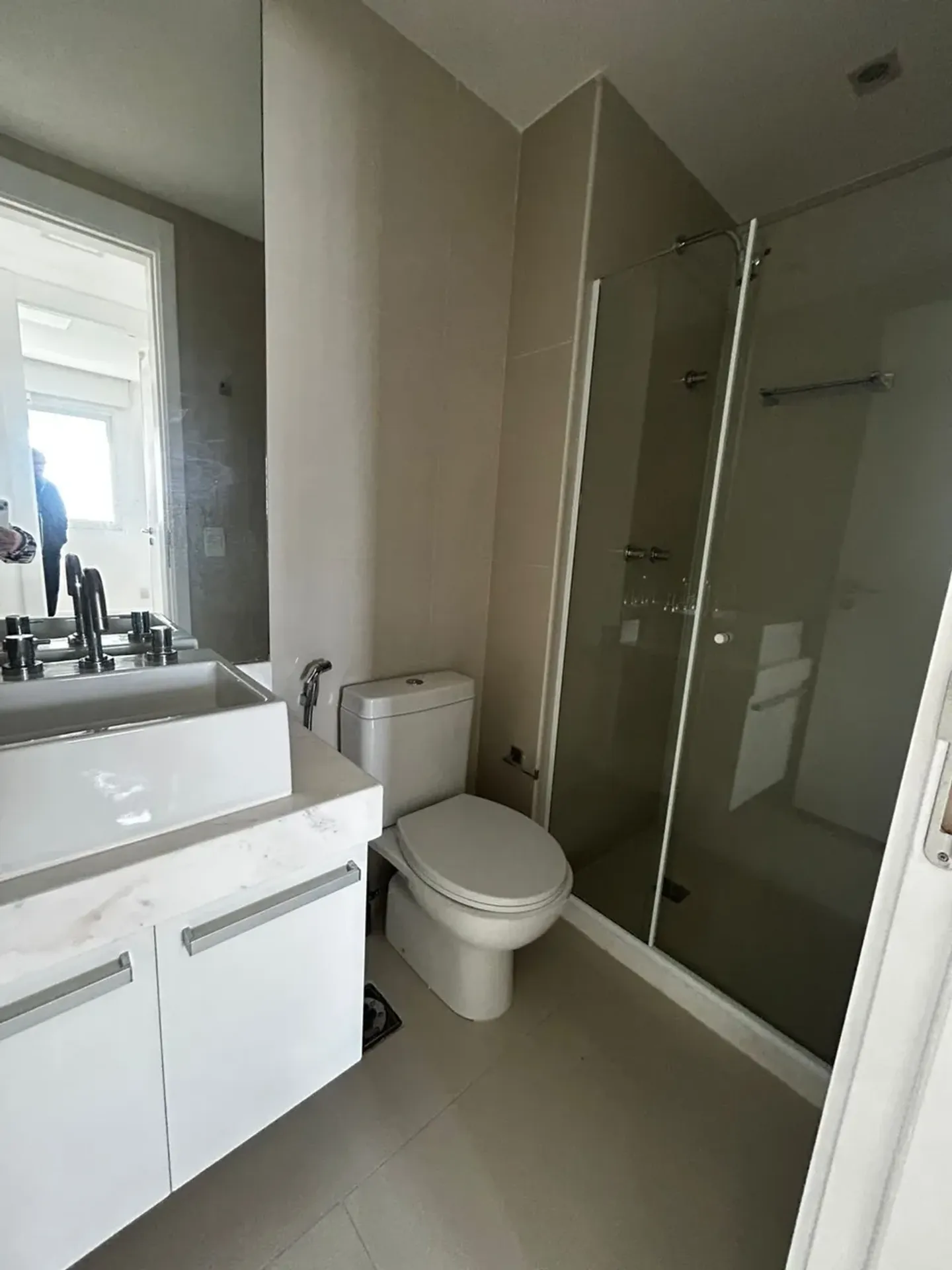 Apartamento de 2 quartos com varanda e cozinha separada — photo 13