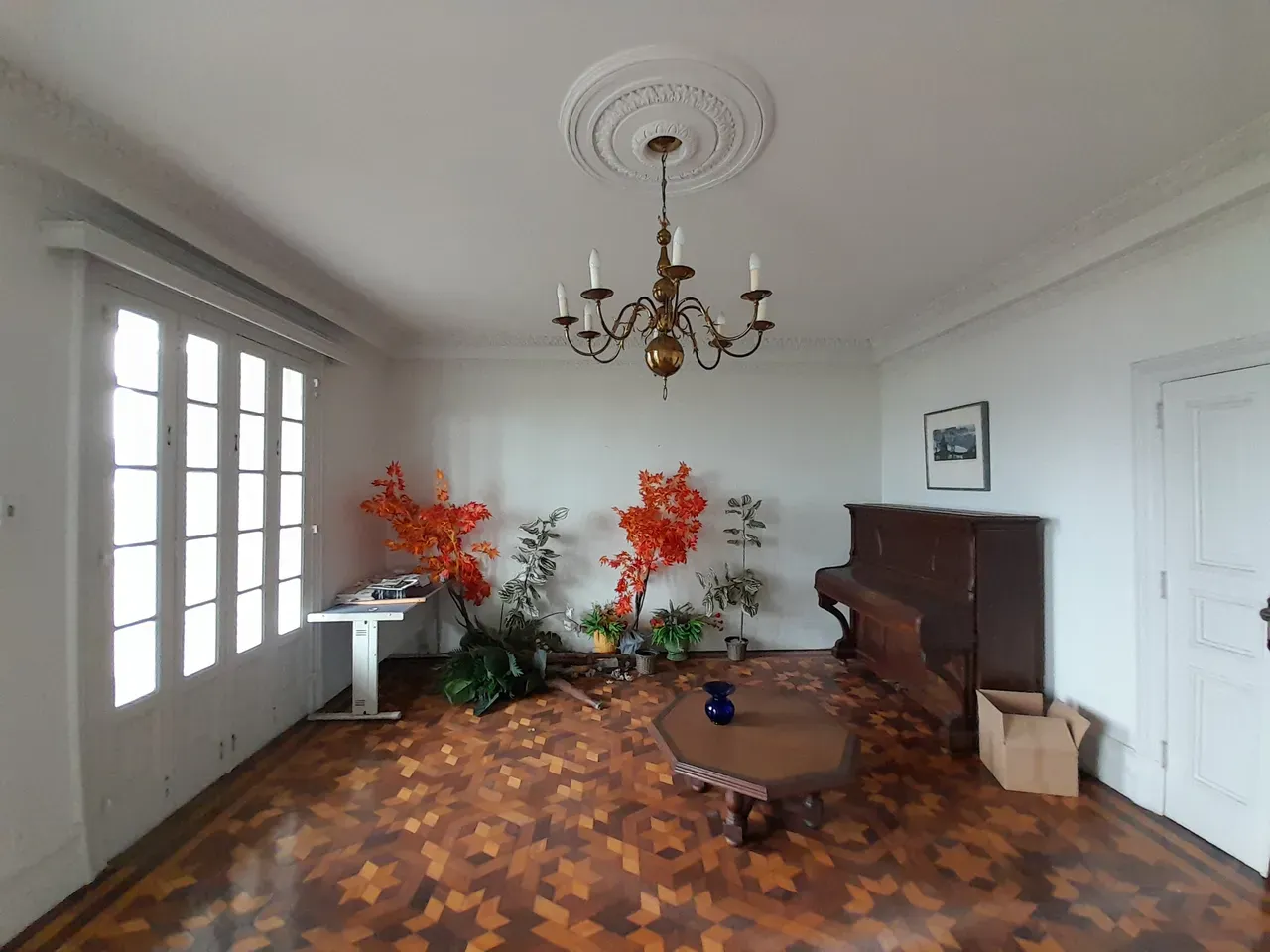 Apartment on the 9th floor with a glass-enclosed balcony — photo 9