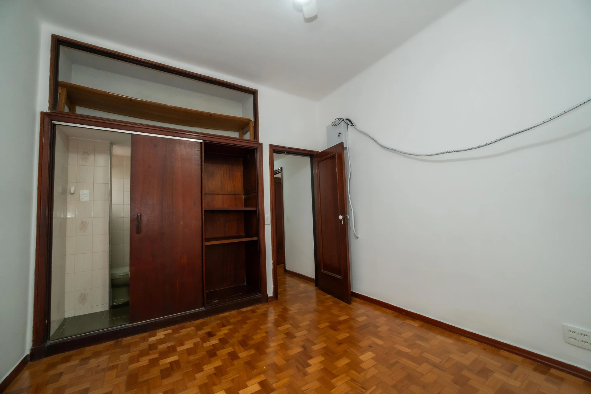 Garden in a 3-bedroom house, 200 m² — photo 12