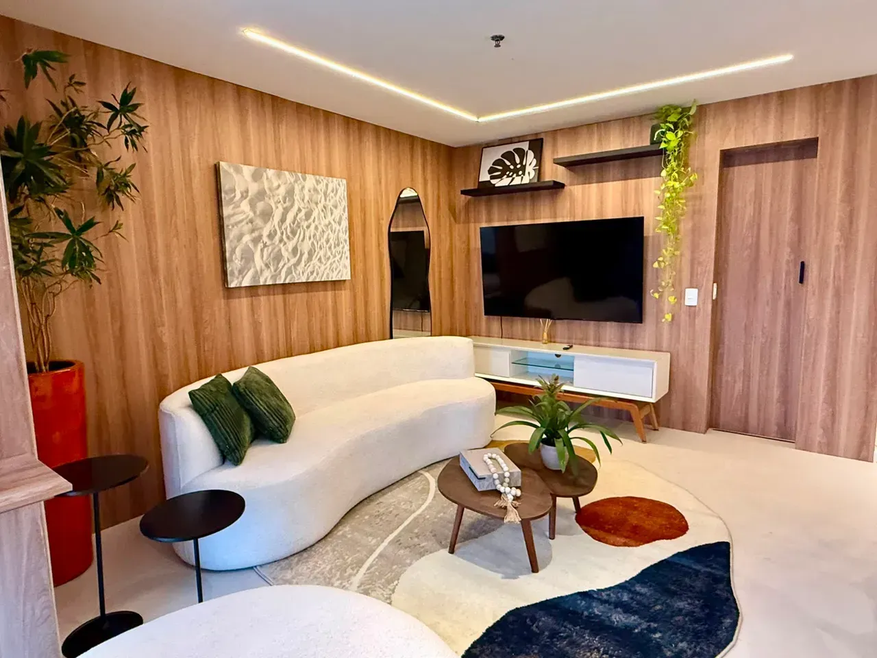 Furnished 52 m² apartment with 1 bedroom and balcony — photo 20