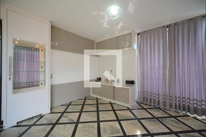 Furnished 4-bedroom house with 300 m² and 2 suites — photo 6