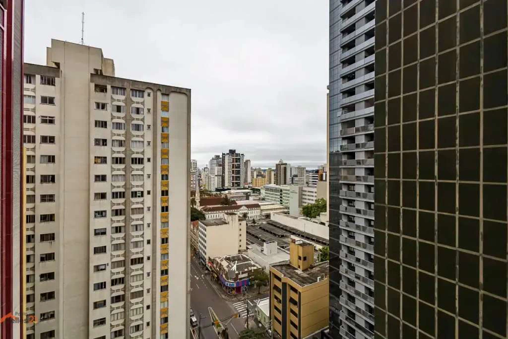 Apartamento sem mobília de 1 quarto com sacada e cozinha americana — photo 4