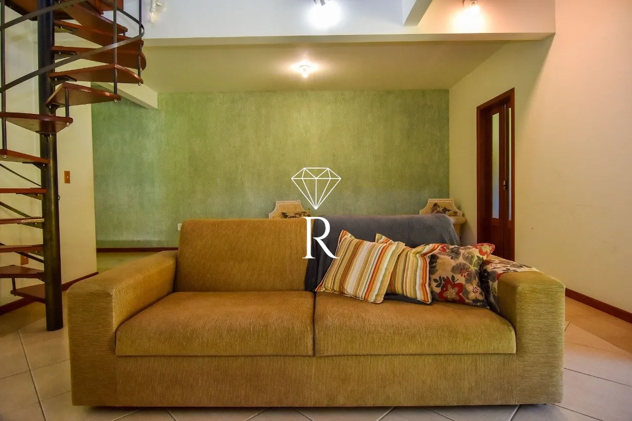 Casa tipo sítio con 4 dormitorios y 6 plazas de aparcamiento — photo 4
