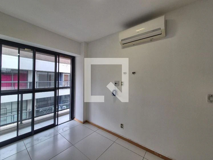 Застеклённый балкон и 3 спальни: квартира 137 м² — photo 16