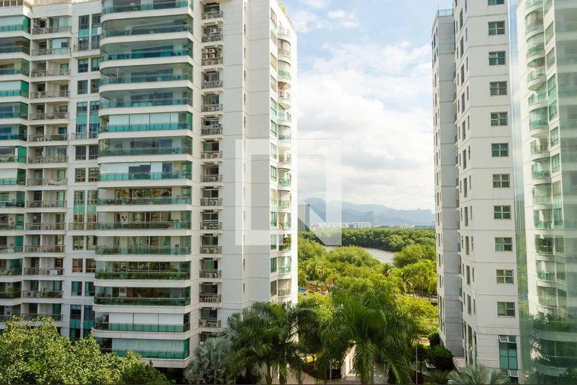 3 en-suite bedroom rental with 127 m² and 2 parking spots — photo 33