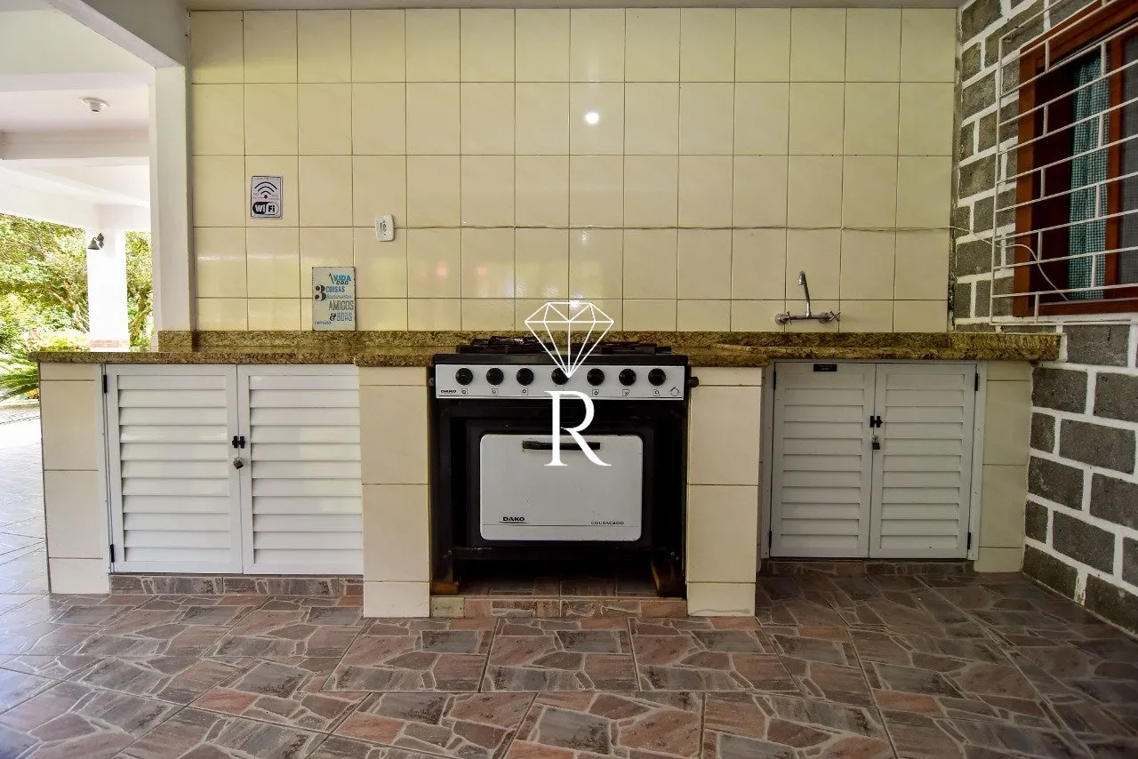 Casa tipo sítio con 4 dormitorios y 6 plazas de aparcamiento — photo 67