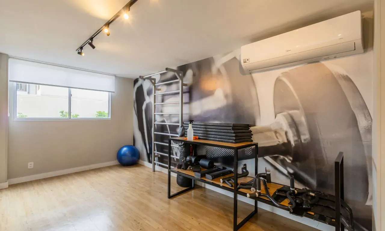 Furnished 2-bedroom apartment with balcony and 63 m² — photo 27