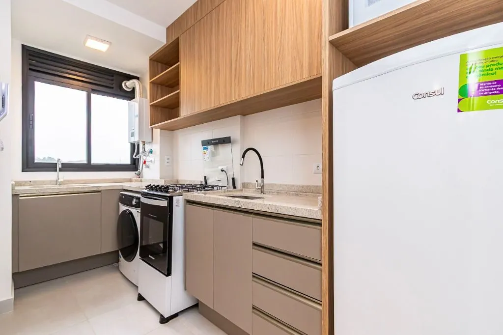 Мебльована квартира 60 м² з 2 спальнями та сюїтом — photo 2