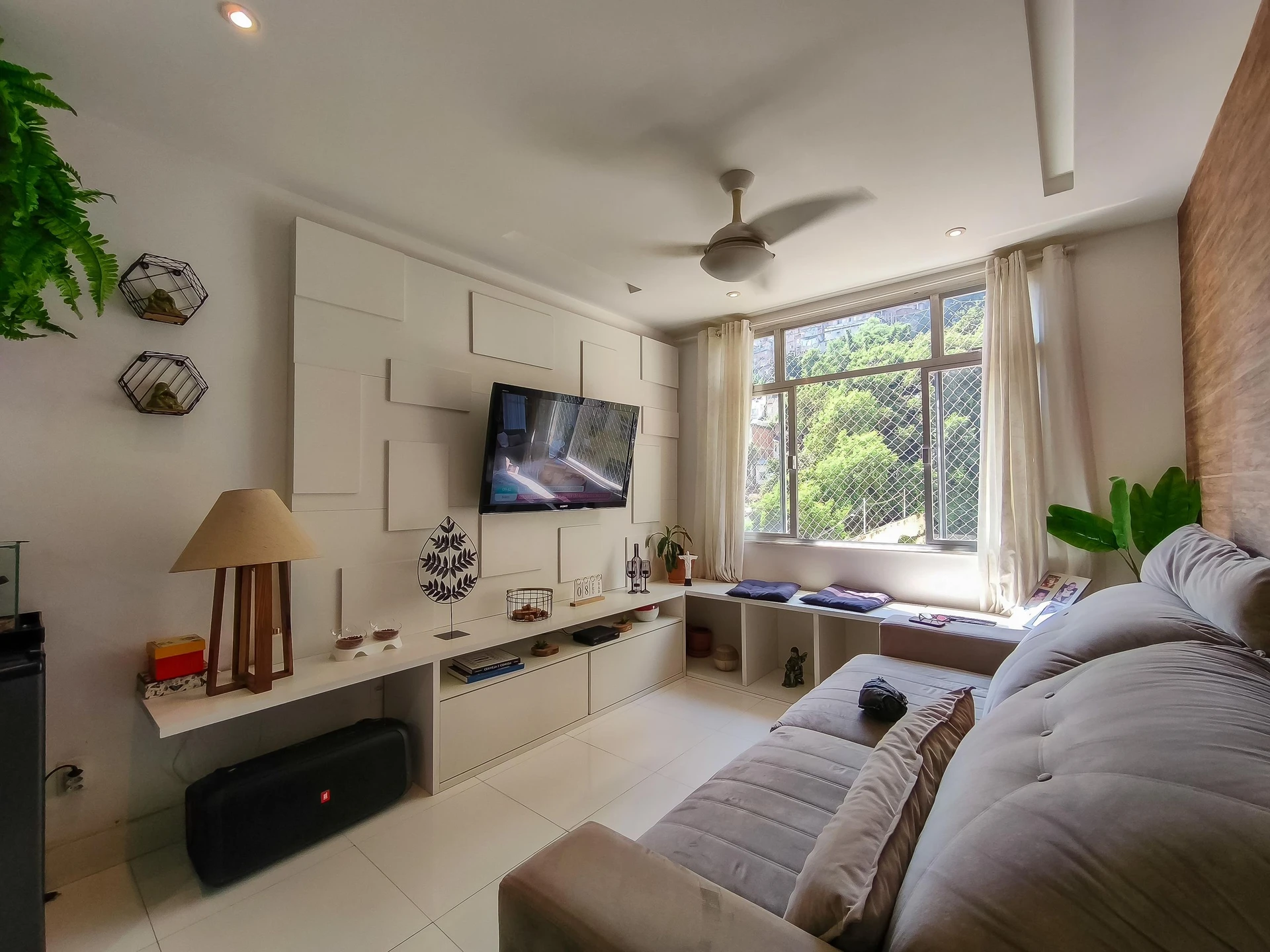 3-bedroom apartment with a walk-in closet — photo 20