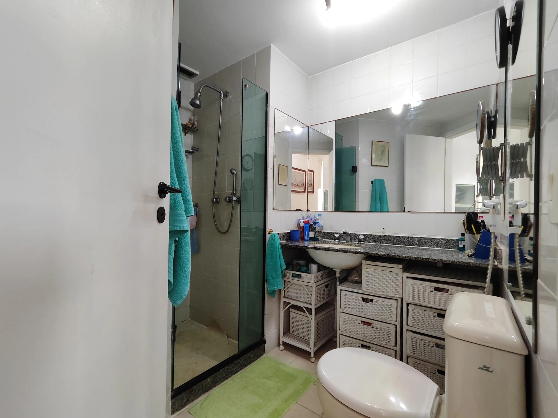 Apartamento mobiliado com 2 quartos em suíte e varanda — photo 18