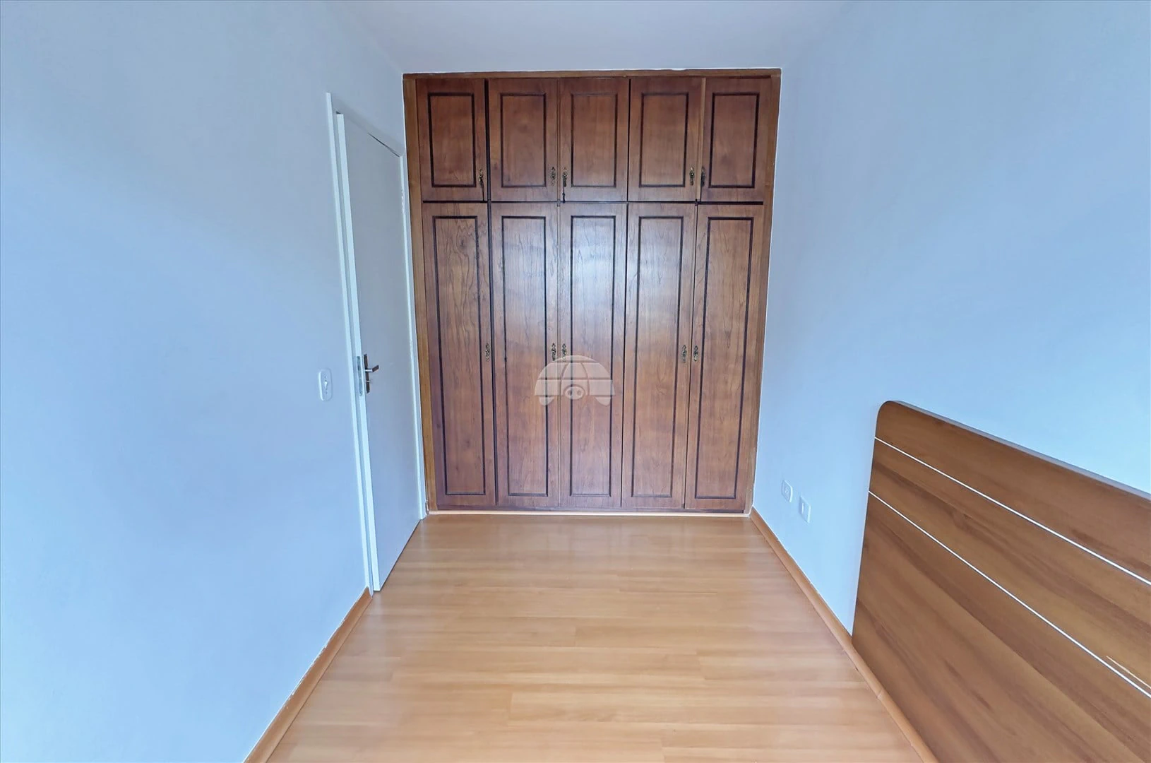 2-bedroom apartment with a washing machine — photo 8