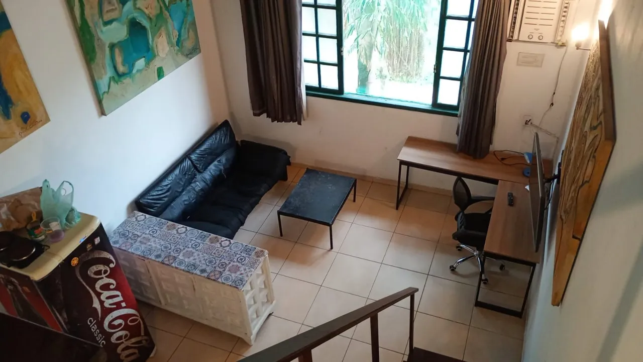 One-bedroom apartment with a home office — photo 2