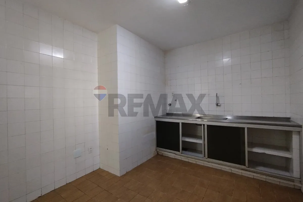 3-bedroom apartment with a closed kitchen and 160 m² — photo 5