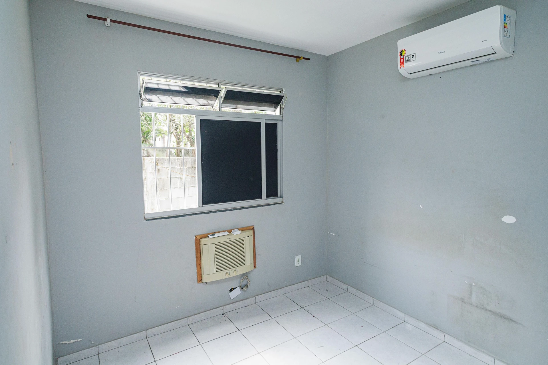 Unfurnished 2-bedroom apartment with 1 bathroom — photo 15