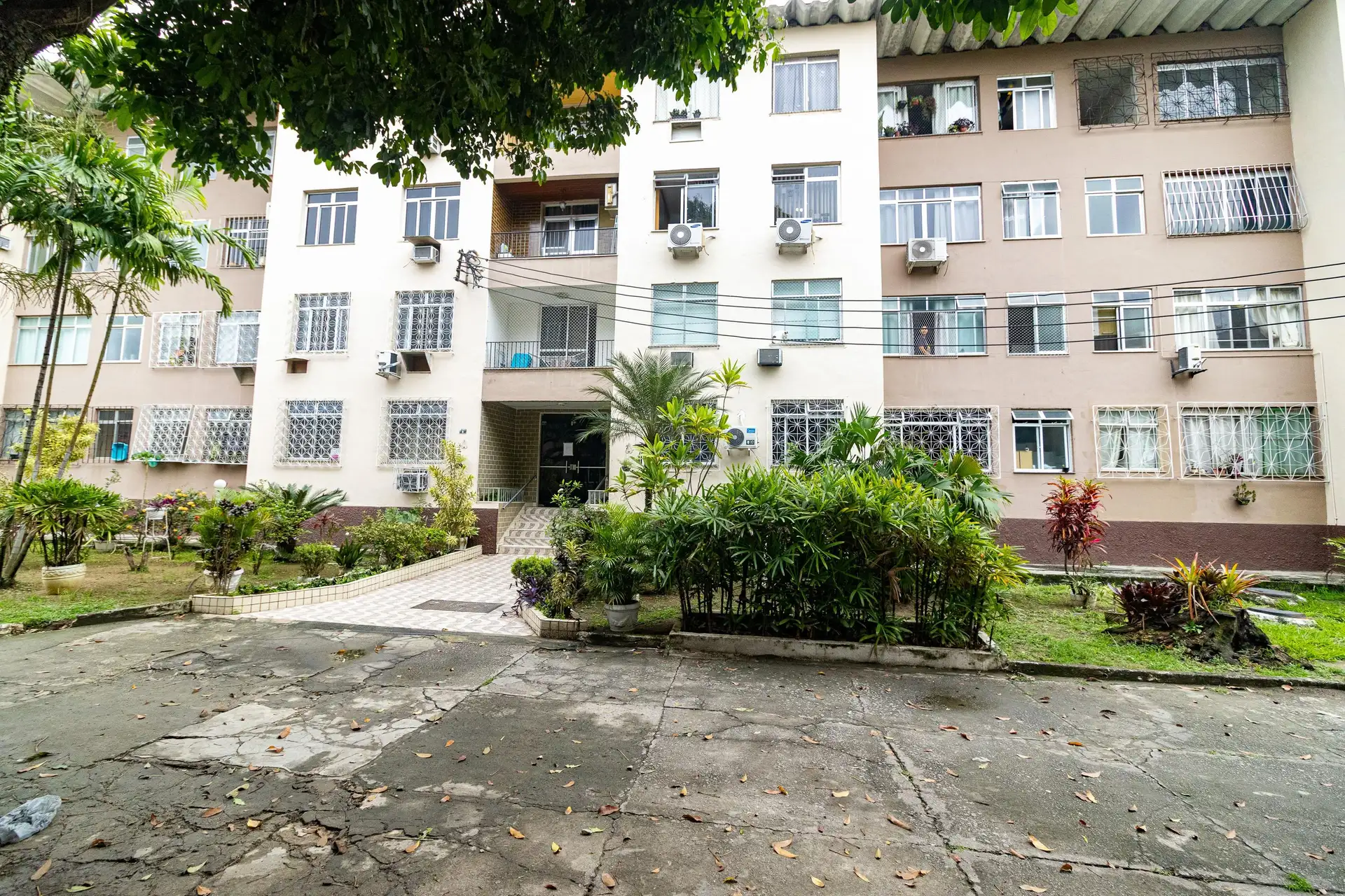 2-bedroom apartment with 1 parking space — photo 3