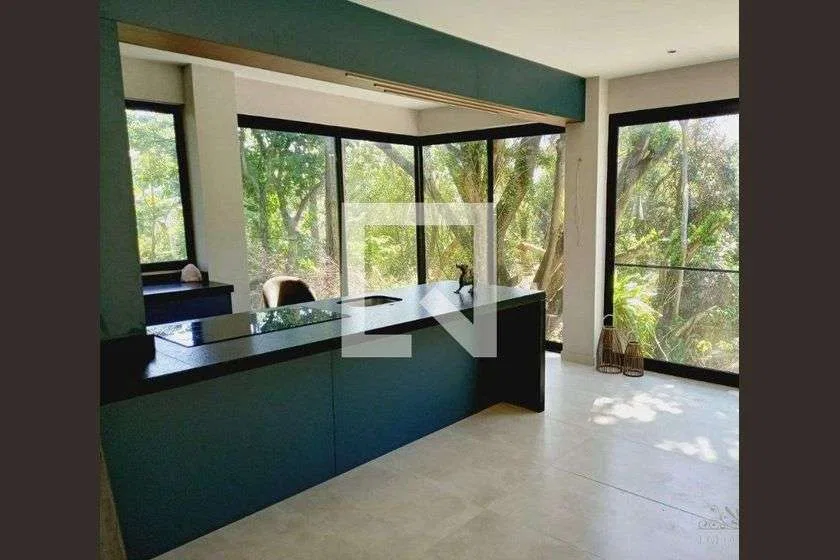 Casa com 5 quartos e cozinha em conceito aberto — photo 10