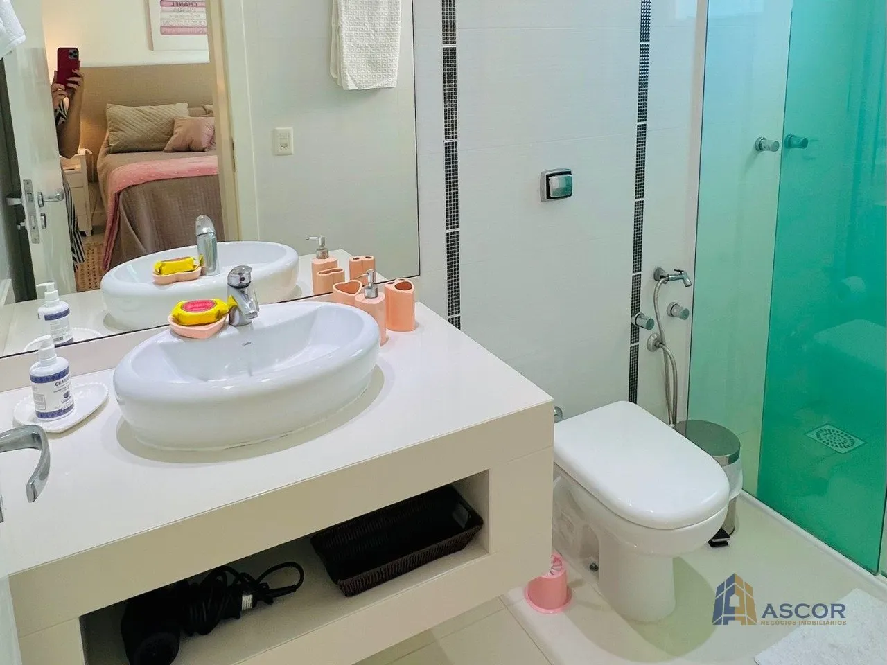 Furnished house with 7 bedrooms and open kitchen — photo 53
