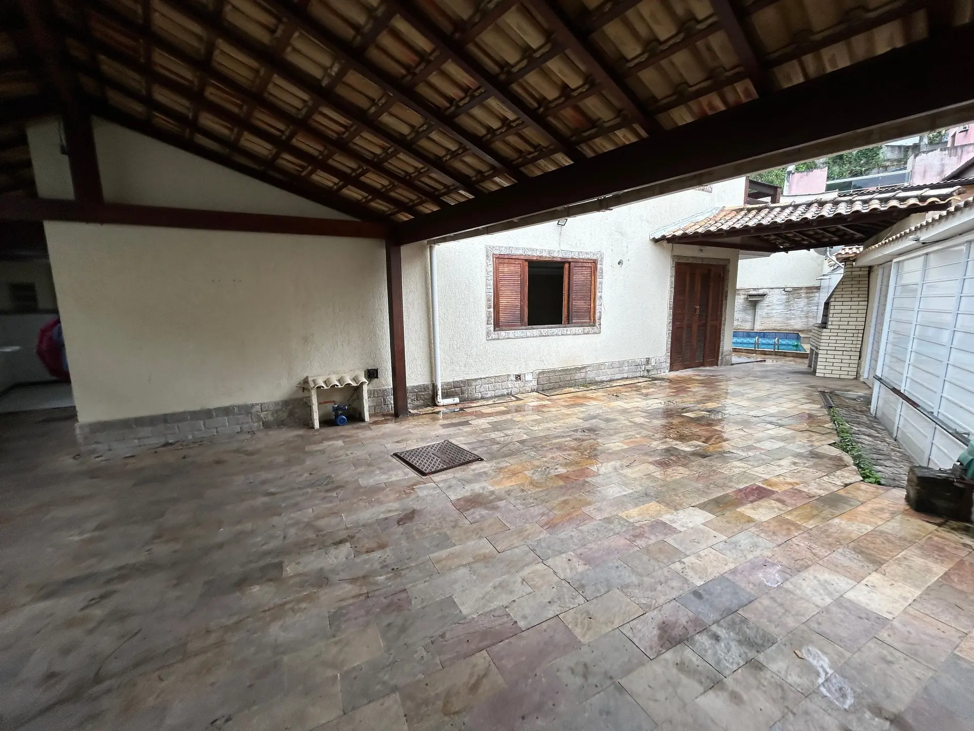 Casa para aluguel com 3 quartos e jardim privativo