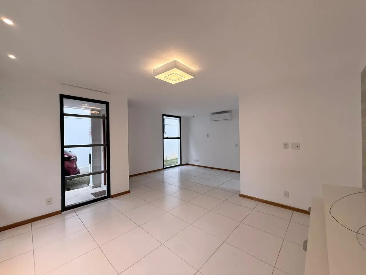 Casa com janelas do piso ao teto, Recreio dos Bandeirantes — photo 15