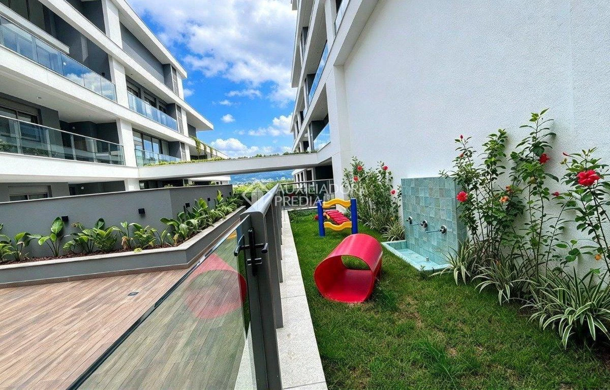 Apartment, 92 m², with floor-to-ceiling windows — photo 37