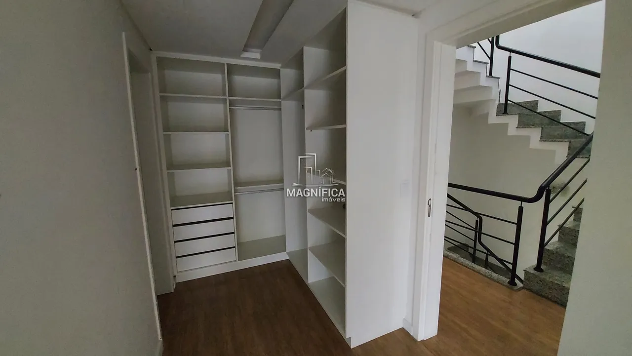 Unfurnished house with 5 bedrooms and 6 bathrooms — photo 19
