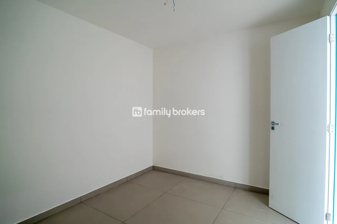 House with open-plan kitchen and 4 bedrooms, 220 m² — photo 15