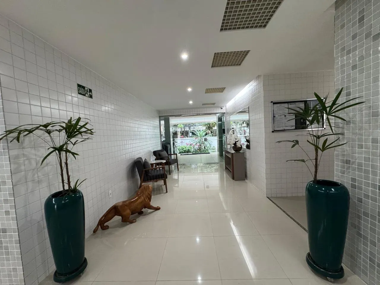 2-bedroom apartment, both with their own bathrooms, 96 m² — photo 25